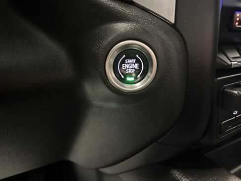 Used 2021 GMC Sierra 1500 SLT w/ SLT Premium Package image 11