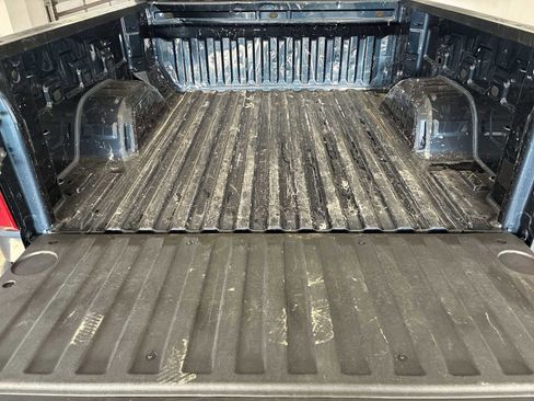 Used 2022 Chevrolet Silverado 1500 LT image 19