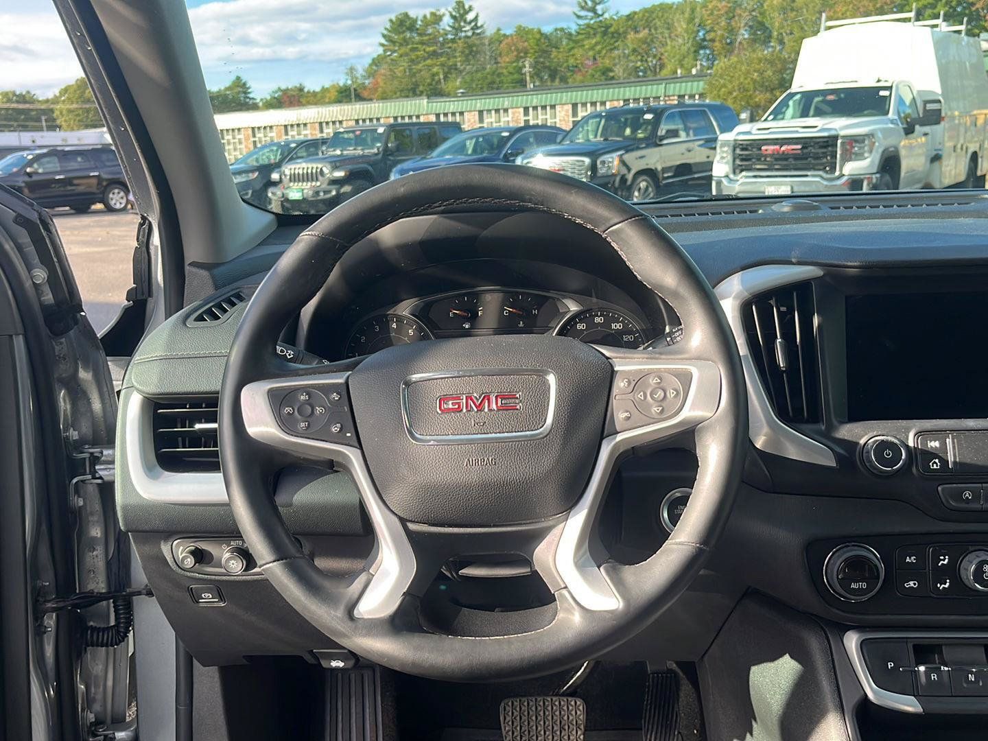 Used 2024 GMC Terrain SLT w/ Elevation Edition AWD/4WD image 13