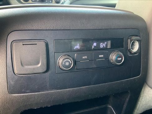 Used 2015 Chevrolet Tahoe LT RWD image 30