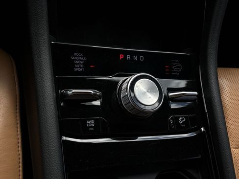 Used 2022 Jeep Grand Cherokee L Summit w/ Advanced Protech Group IV AWD/4WD image 22