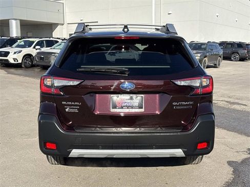 Used 2025 Subaru Outback Touring XT image 4