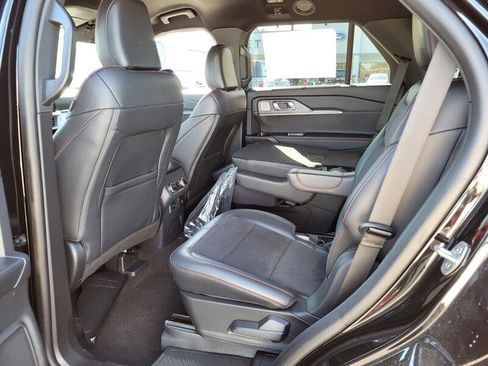 New 2025 Ford Explorer ST image 29