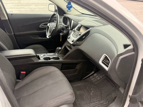 Used 2016 Chevrolet Equinox LT w/ Convenience Package FWD image 9
