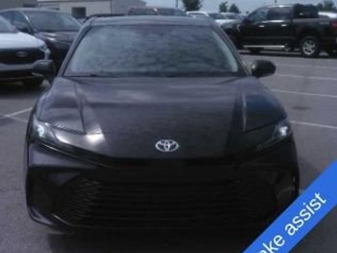 Used 2025 Toyota Camry LE FWD image 7