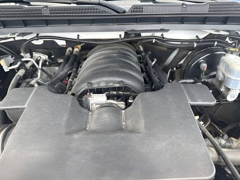 Used 2018 Chevrolet Silverado 1500 LTZ Z71 w/ LTZ Plus Package AWD/4WD image 28
