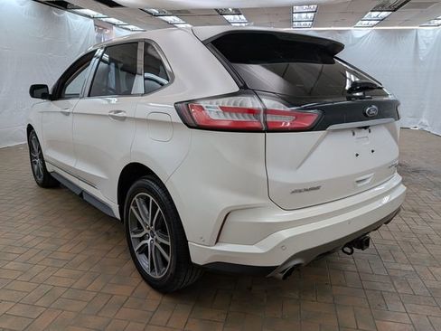 Certified 2019 Ford Edge Titanium w/ Equipment Group 301A image 5