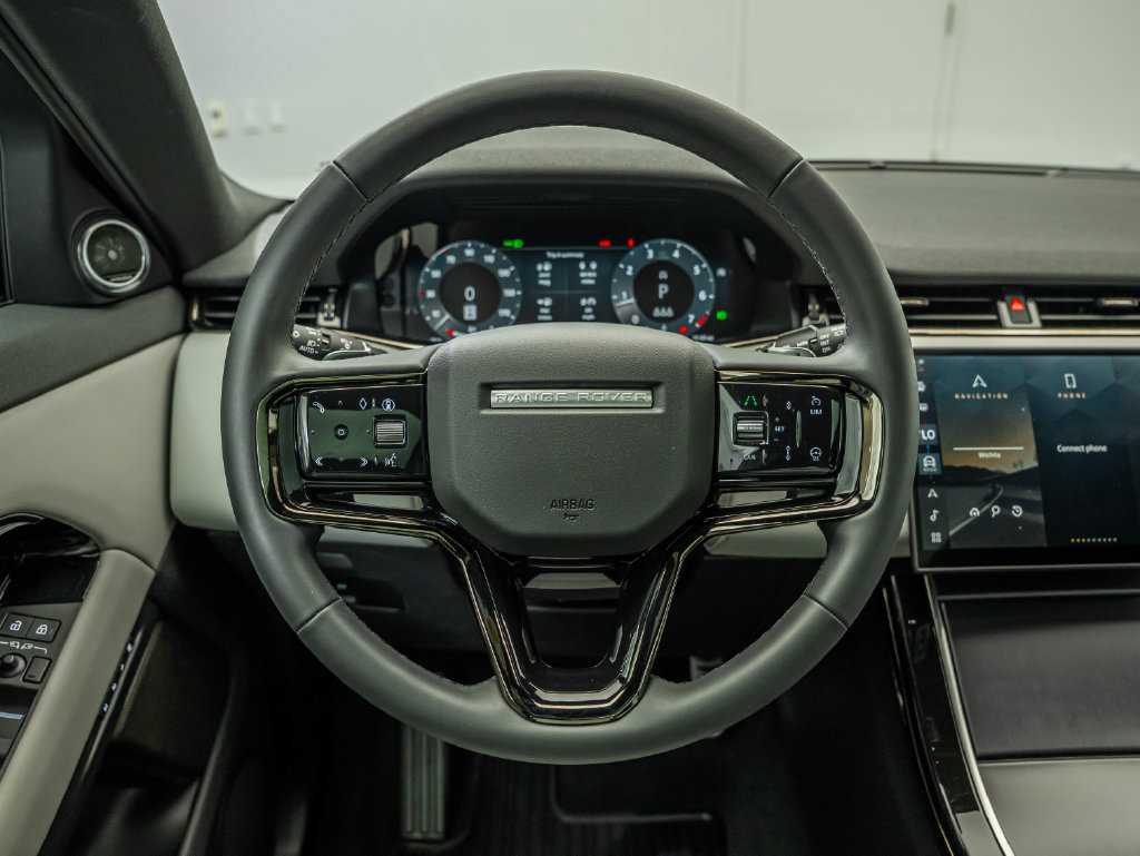 Certified 2026 Land Rover Range Rover Evoque Dynamic SE AWD/4WD image 21