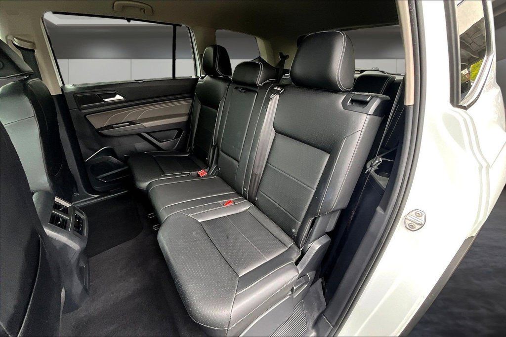 Used 2023 Volkswagen Atlas SE FWD image 22