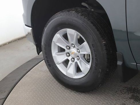 Used 2025 Chevrolet Silverado 1500 LT image 13