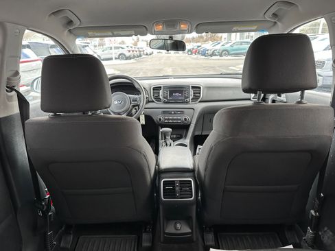 Used 2018 Kia Sportage LX image 11