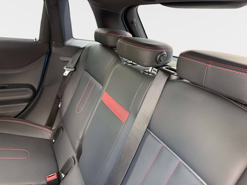 Used 2025 MINI Cooper S image 32