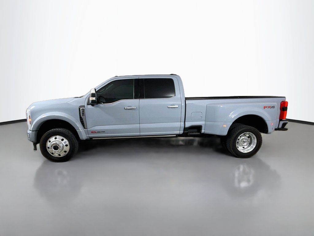 Used 2025 Ford F450 Platinum w/ Platinum Plus Package AWD/4WD image 4