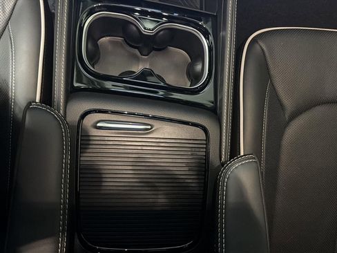 New 2026 Chrysler Pacifica Limited image 22