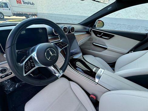 Used 2024 Mercedes-Benz C 300 Sedan image 10