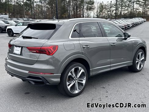 Used 2020 Audi Q3 2.0T Prestige image 3
