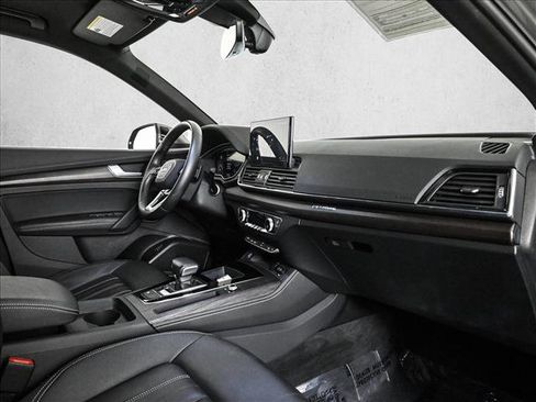 Used 2023 Audi Q5 2.0T Premium Plus w/ Premium Plus Package AWD/4WD image 23