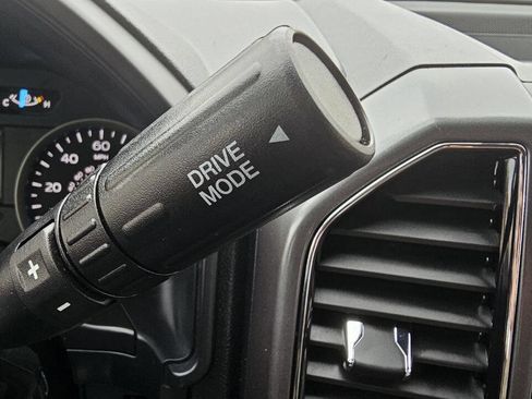 Used 2020 Ford F150 XLT w/ Equipment Group 302A Luxury image 9