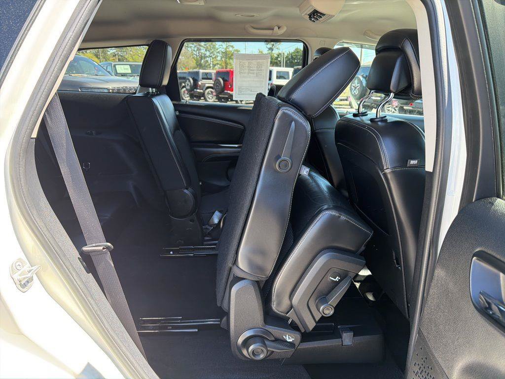 Used 2018 Dodge Journey Crossroad FWD image 19