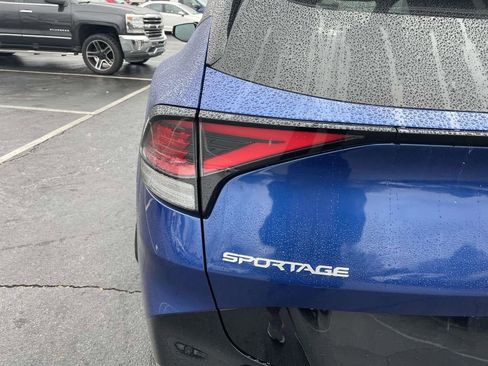 Used 2023 Kia Sportage SX image 18