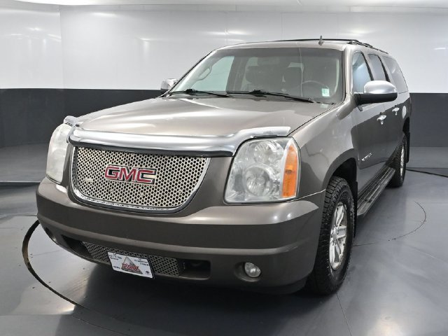 Used 2012 GMC Yukon XL SLT w/ SLT-2 Equipment Package AWD/4WD image 8
