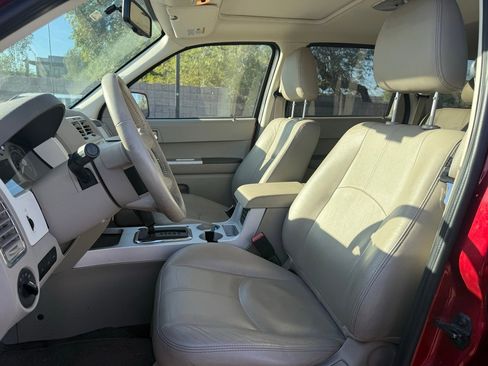 Used 2008 Mercury Mariner Premier image 12