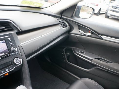 Used 2020 Honda Civic LX image 24