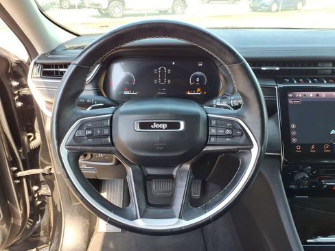 Used 2021 Jeep Grand Cherokee L Limited image 23