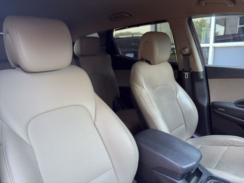 Used 2018 Hyundai Santa Fe Sport 2.0T w/ Cargo Package FWD image 4