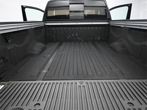 Used 2024 Nissan Titan SV w/ SV Utility Package image 11
