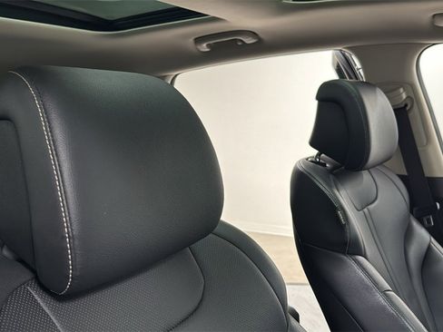 Used 2021 Genesis GV80 2.5T w/ Advanced Package 03 image 19