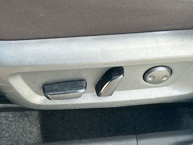 Certified 2025 Nissan Rogue SV AWD/4WD image 28