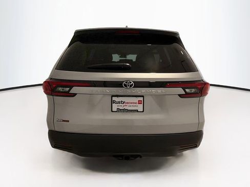 Certified 2025 Toyota Grand Highlander FWD image 5