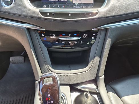 Used 2021 Cadillac XT5 Premium Luxury FWD image 29