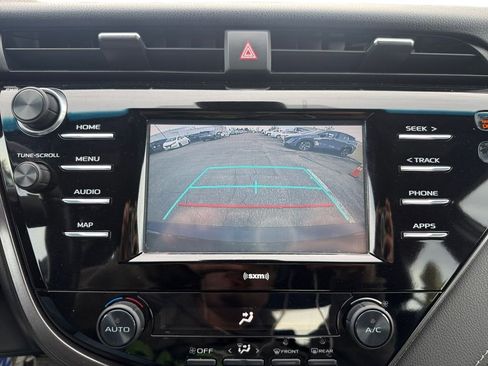 Used 2020 Toyota Camry SE image 20