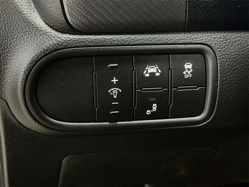 Used 2017 Kia Forte S w/ S Technology Package image 12