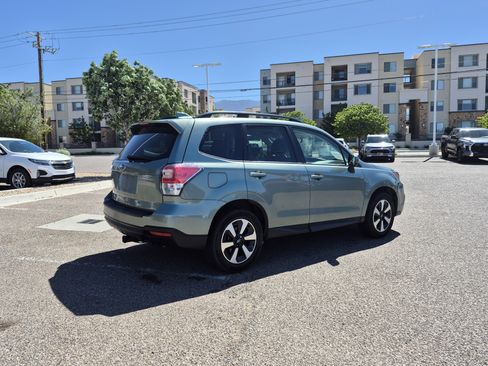 Used 2018 Subaru Forester 2.5i Premium AWD/4WD image 12