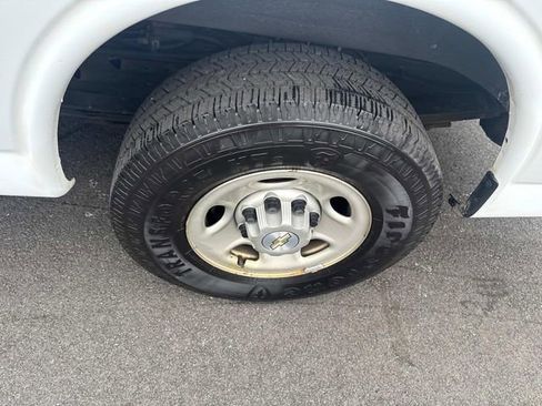 Used 2020 Chevrolet Express 2500 w/ Driver Convenience Package image 12