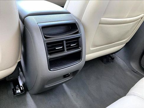 Used 2019 Cadillac XT5 Luxury AWD/4WD image 22