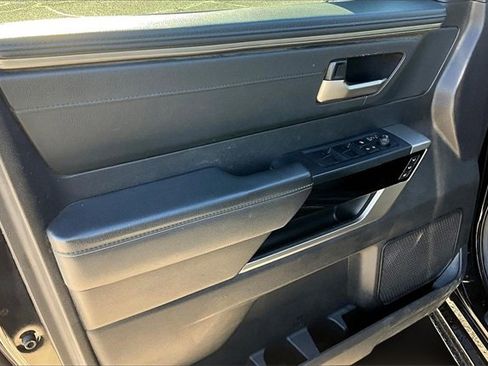 Used 2023 Toyota Tundra Limited image 12