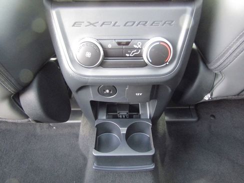 New 2025 Ford Explorer Active w/ Active Comfort Package image 34