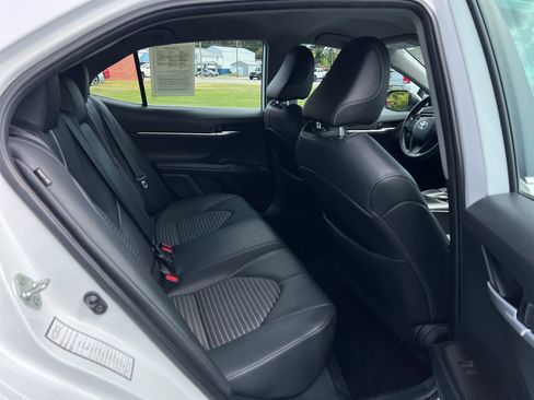Used 2024 Toyota Camry SE image 20
