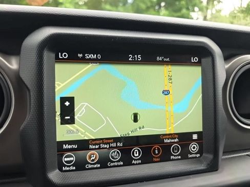 Used 2022 Jeep Wrangler Unlimited Sport AWD/4WD image 23