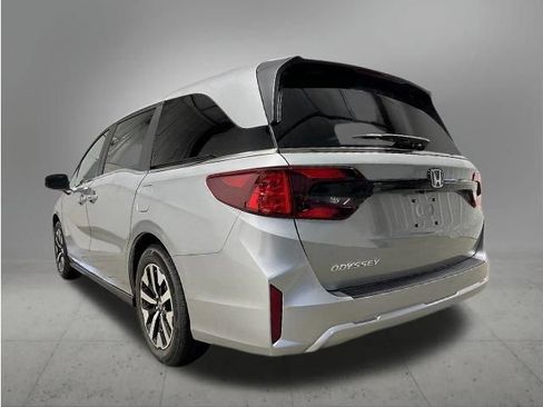 New 2026 Honda Odyssey EX-L image 3