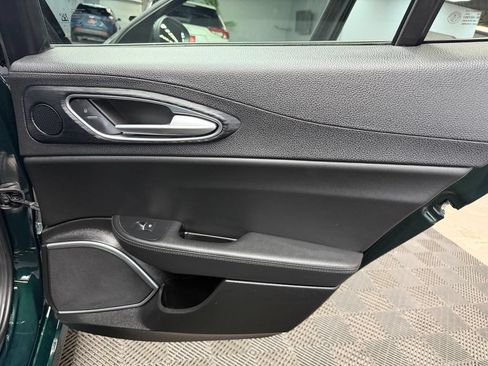 Used 2020 Alfa Romeo Giulia RWD image 47