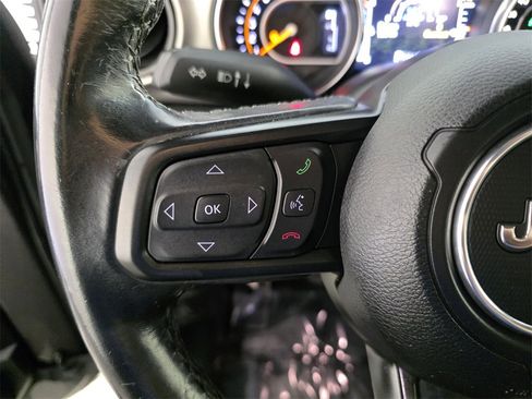 Used 2021 Jeep Gladiator Sport image 20