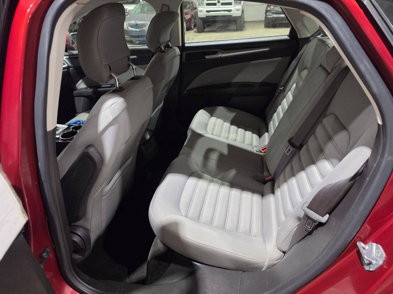 Used 2014 Ford Fusion S FWD image 26