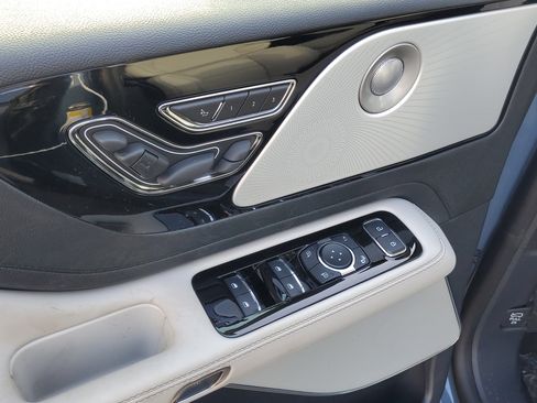 New 2026 Lincoln Aviator Reserve image 9