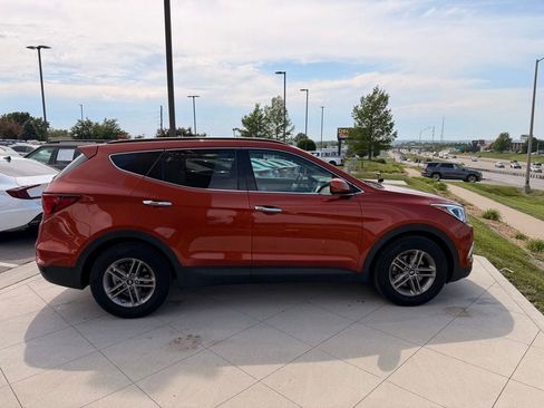 Used 2017 Hyundai Santa Fe Sport FWD image 5
