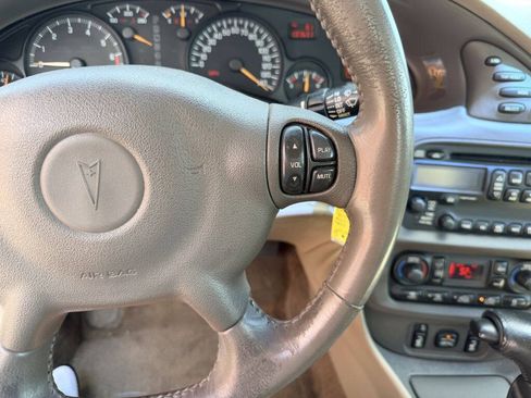 Used 2005 Pontiac Bonneville SLE w/ Premier Edition FWD image 15